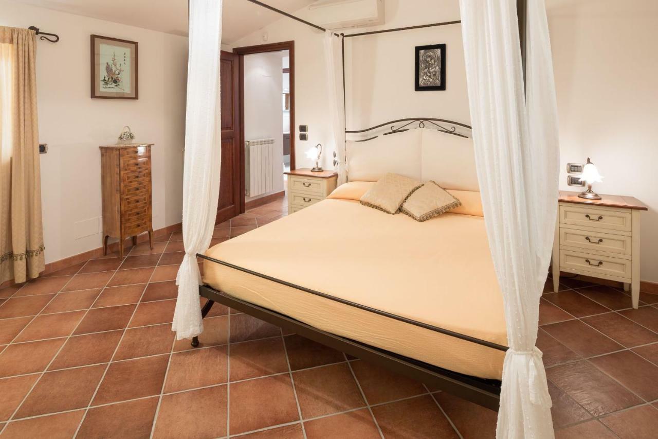 Poggio Pellicciaia Villa อาเรซโซ ภายนอก รูปภาพ