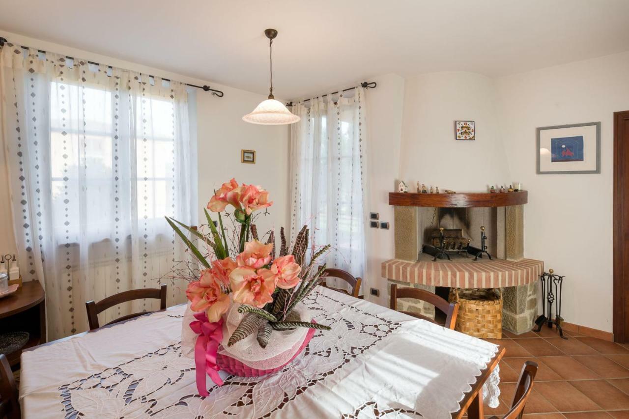 Poggio Pellicciaia Villa อาเรซโซ ภายนอก รูปภาพ