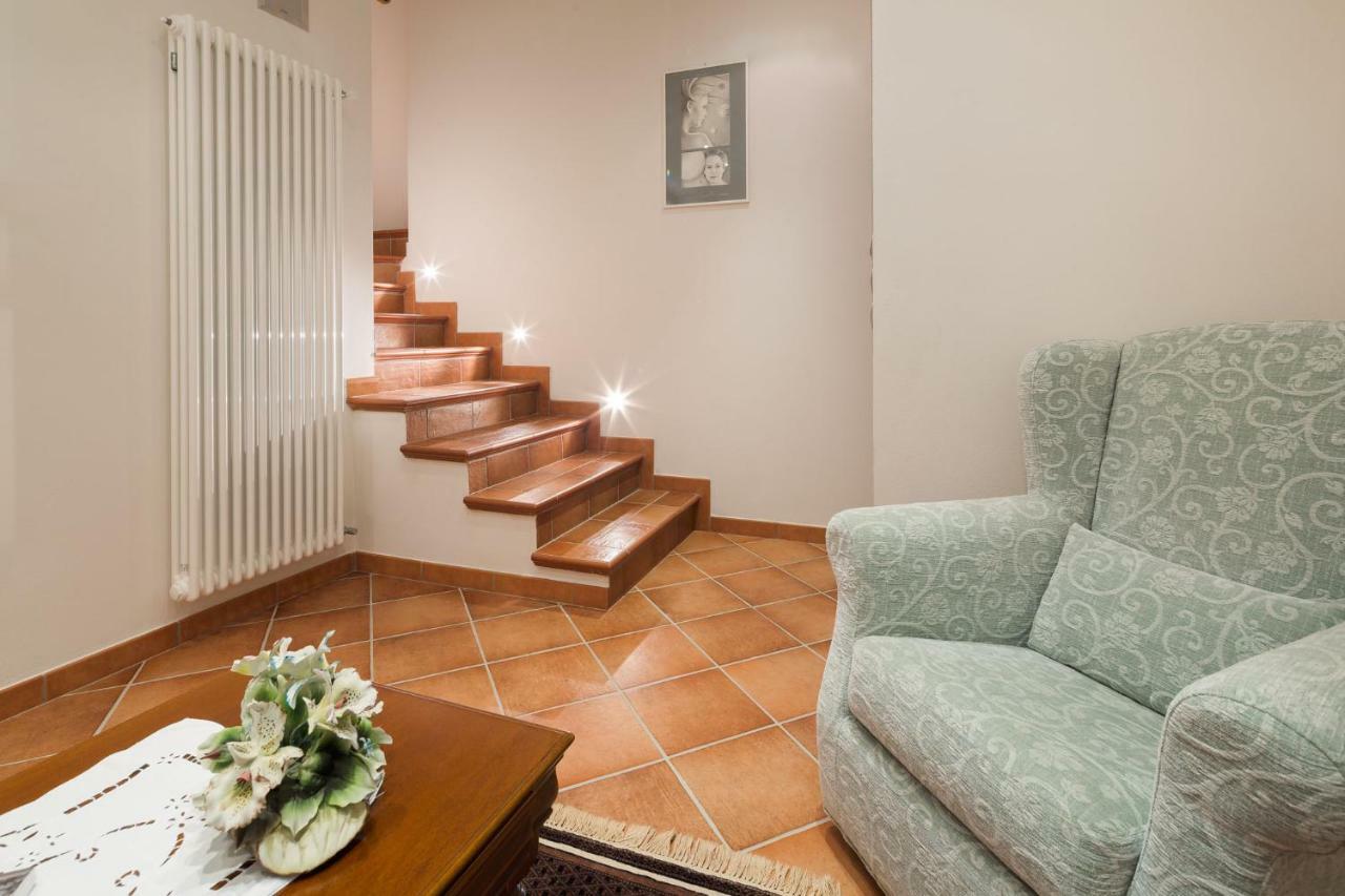 Poggio Pellicciaia Villa อาเรซโซ ภายนอก รูปภาพ