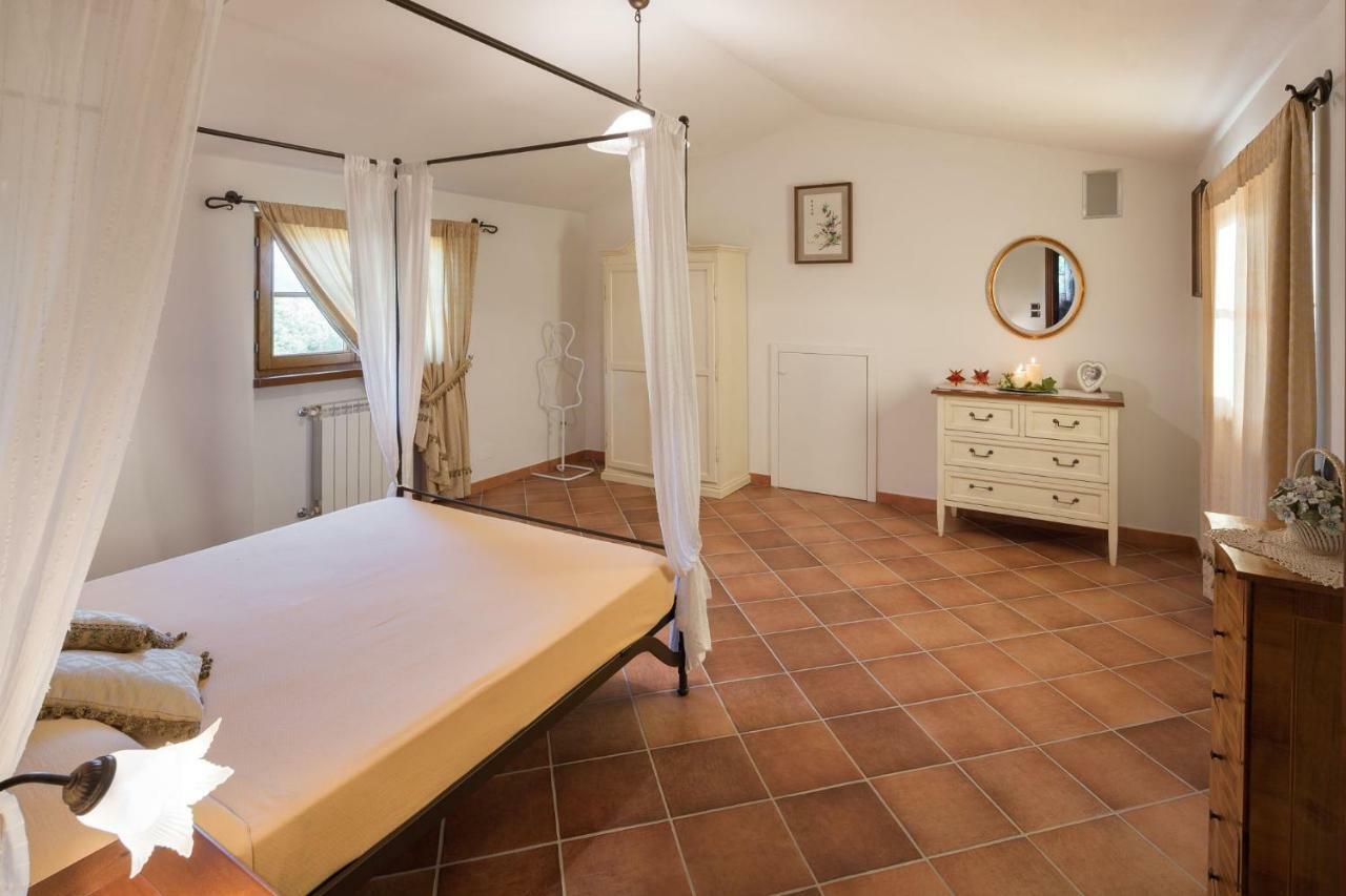 Poggio Pellicciaia Villa อาเรซโซ ภายนอก รูปภาพ